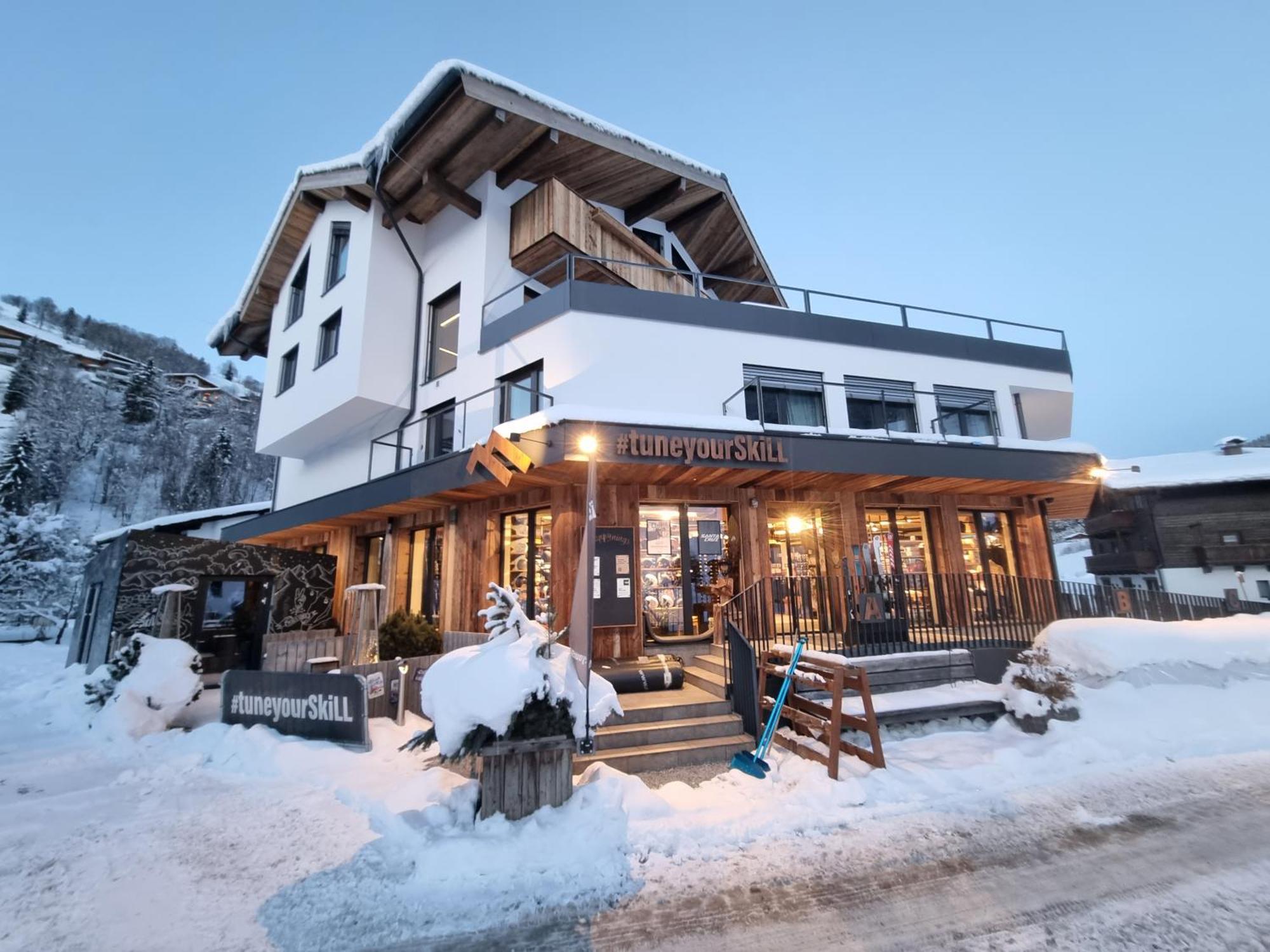 זאלבך הינטרגלם Skill Mountain Lodge - Ski Und Bike Hostel Im Sommer Mit Joker Card מראה חיצוני תמונה
